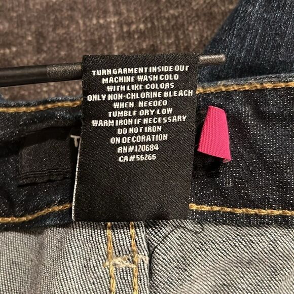 Torrid Ankle Skinny Jeans, Mid-Rise, Lightly Distressed, Dark Wash - Picture 11 of 11